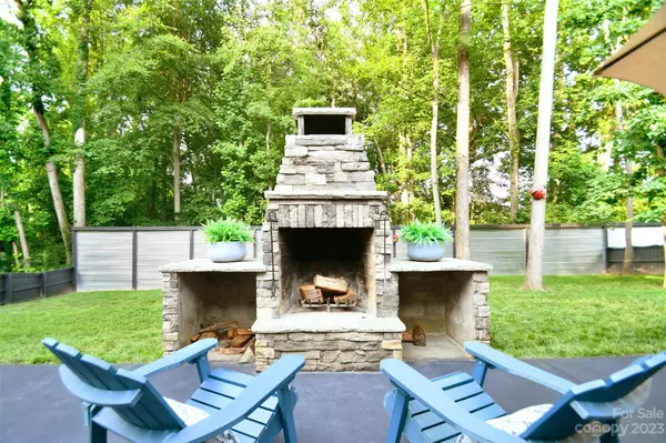 518 Maynard Farm RD, Stanley, NC 28120