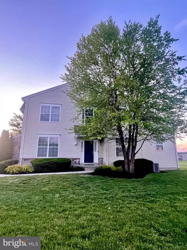 2108 EXPOSITION DR, Williamstown, NJ 08094