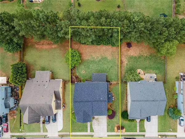 6247 Cedar Springs LN, Hoschton, GA 30548