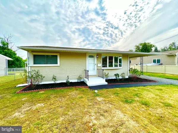 620 WINDSOR AVE, Maple Shade, NJ 08052