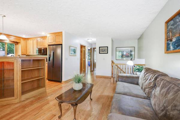 5280 W 137th ST, Savage, MN 55378