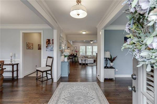 6522 Lemon Grass LN, Flowery Branch, GA 30542