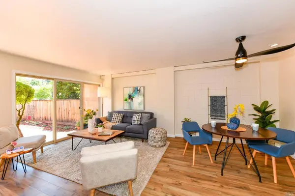 3142 Valley Green LN, Napa, CA 94558