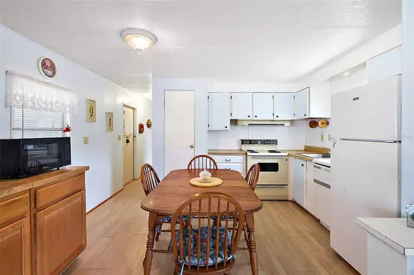 227 PARADISE S, Leesburg, FL 34788