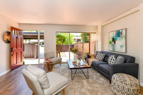 3142 Valley Green LN, Napa, CA 94558