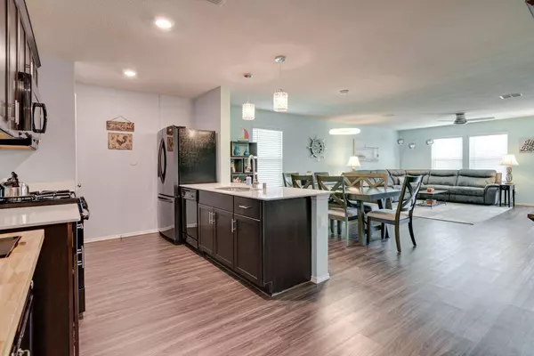 345 Blue Crow Lane, Fort Worth, TX 76052