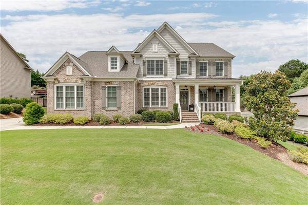 6522 Lemon Grass LN, Flowery Branch, GA 30542