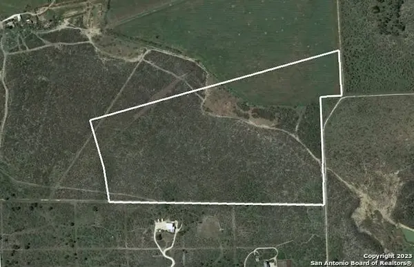 1555 CR400, Uvalde, TX 78801