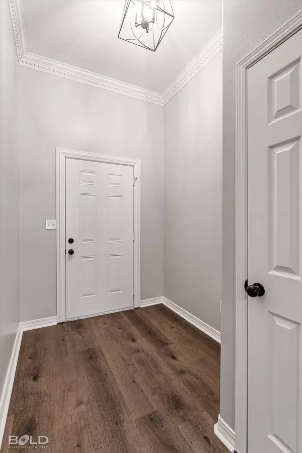 6022 Summerville Lane, Bossier City, LA 71111