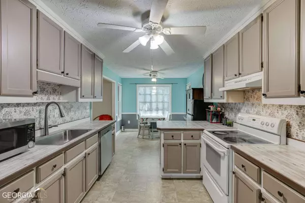 1915 Huntington Hill TRCE, Buford, GA 30519