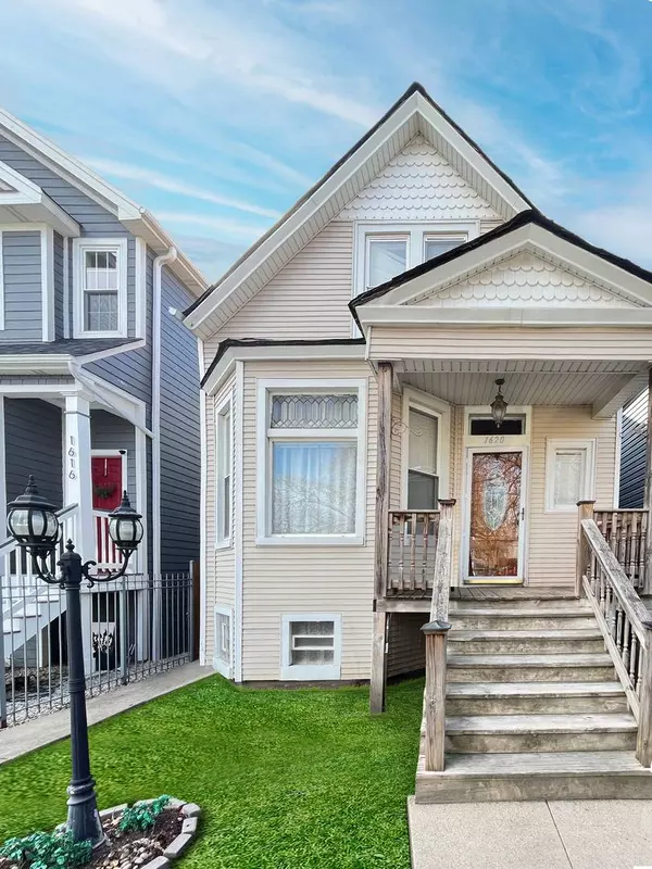 1620 N Hamlin N Avenue, Chicago, IL 60647