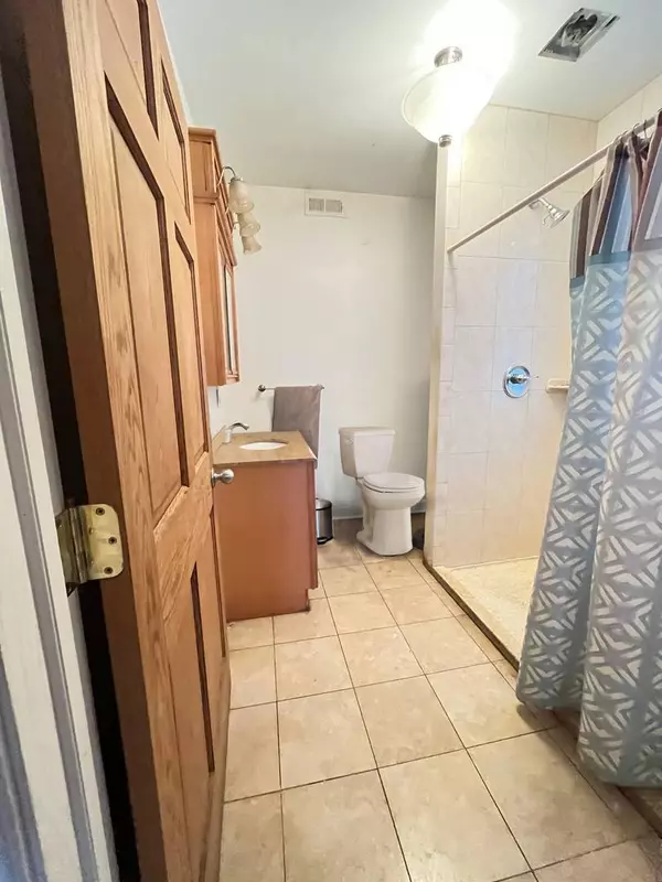 1620 N Hamlin N Avenue, Chicago, IL 60647