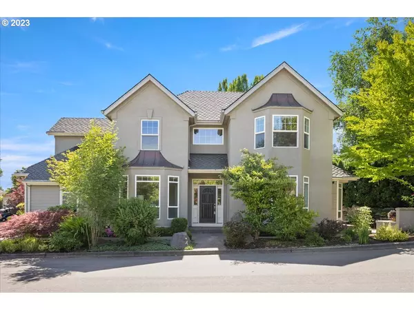 2 MORNINGVIEW PL, Lake Oswego, OR 97035