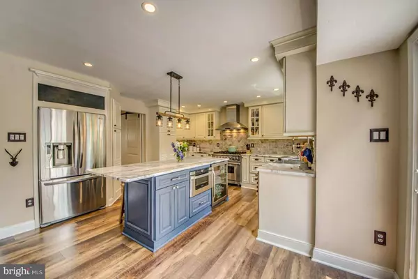 15 FELICIA CT, Sicklerville, NJ 08081