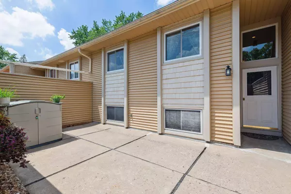 12439 Drake ST NW, Coon Rapids, MN 55448