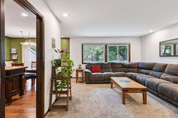 12439 Drake ST NW, Coon Rapids, MN 55448