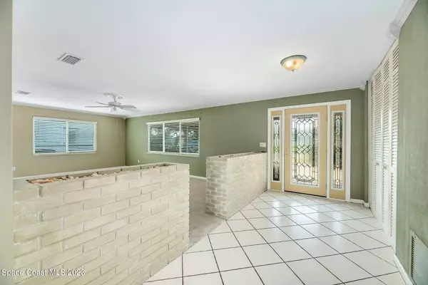 1695 Davis Drive, Merritt Island, FL 32952