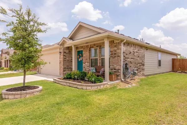 345 Blue Crow Lane, Fort Worth, TX 76052