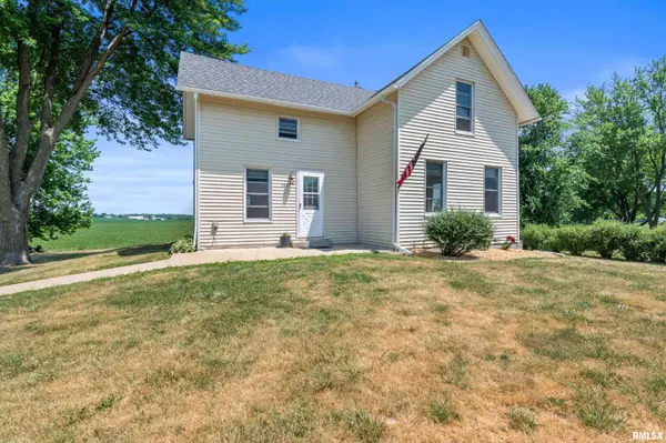 301 N 1ST ST, Long Grove, IA 52765