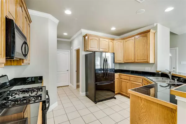 613 Jamboree Way, Euless, TX 76039