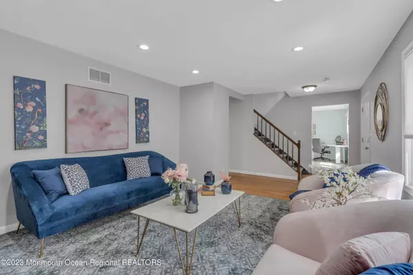 163 Colonial Drive, Lakewood, NJ 08701