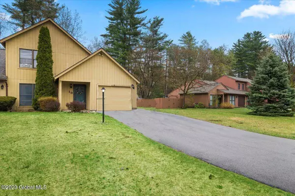 19 Margaret Drive, Queensbury, NY 12804