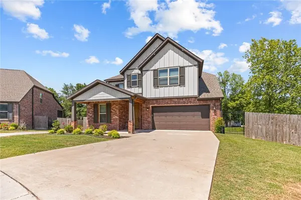 3491 E Galaxy Circle, Fayetteville, AR 72701
