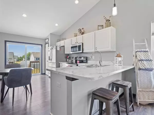 8603 Harrington Drive NE, Cedar Rapids, IA 52402