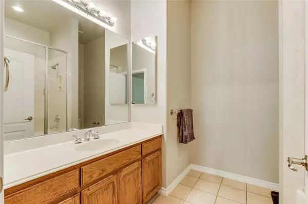 613 Jamboree Way, Euless, TX 76039