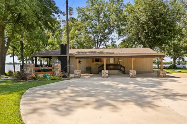 25 Private Road 2362, Mount Pleasant, TX 75455