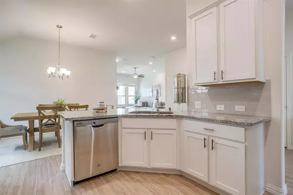 5613 Annie Creek Road, Fort Worth, TX 76126