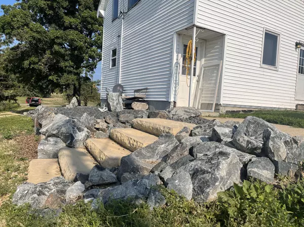 N5062 County Road S, Elmwood, WI 54740