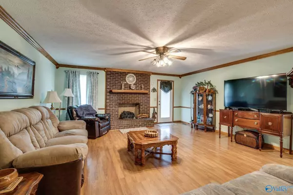 25546 Capshaw Road, Athens, AL 35613