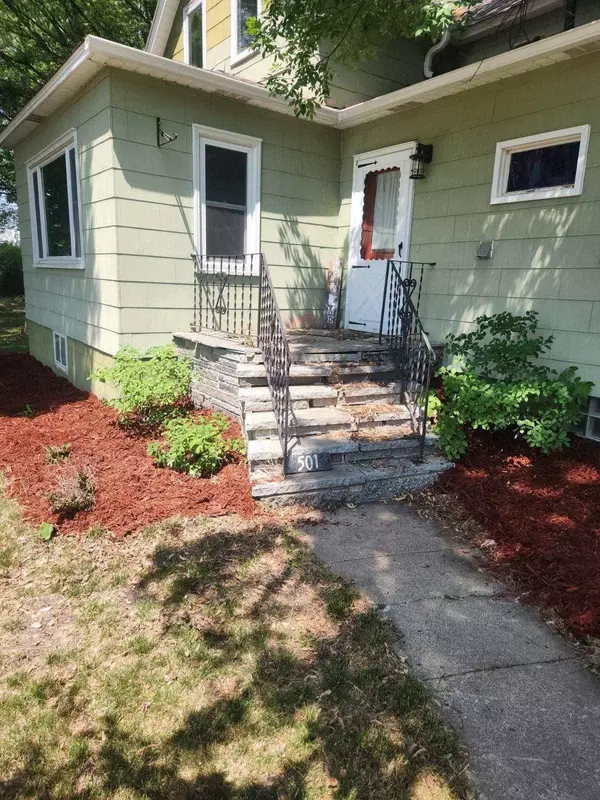 501 1st ST N, Cold Spring, MN 56320