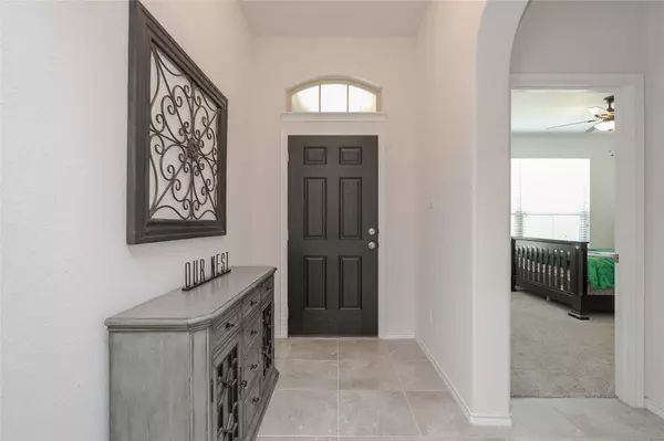 2428 Clay Creek Lane, Fort Worth, TX 76177