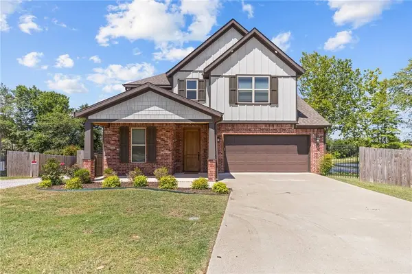 3491 E Galaxy Circle, Fayetteville, AR 72701