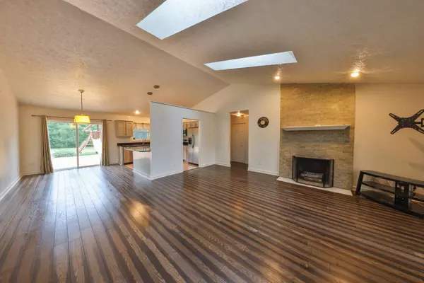 12626 Walrond RD, Fishers, IN 46037