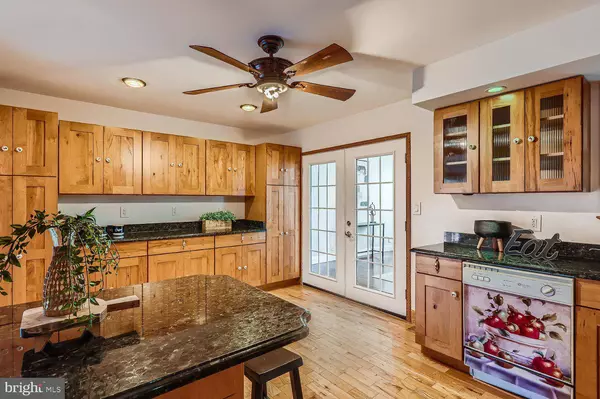 17 CHOPTANK AVE, Rosedale, MD 21237