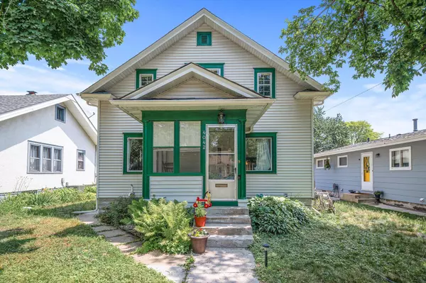 4042 Queen AVE N, Minneapolis, MN 55412