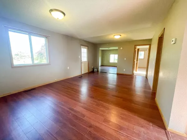 N5062 County Road S, Elmwood, WI 54740