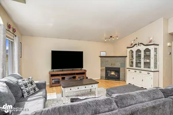 19737 Highland Ridge DR, Eagle River, AK 99577