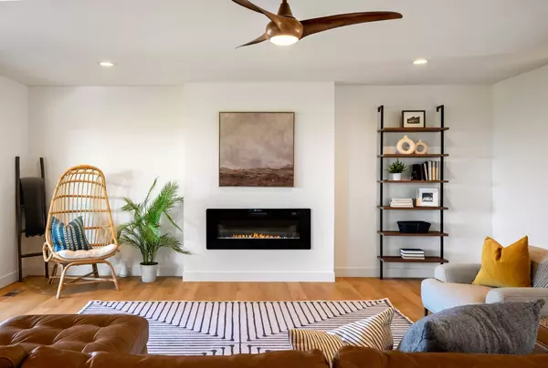 1 Agila CT, White Rock, NM 87547