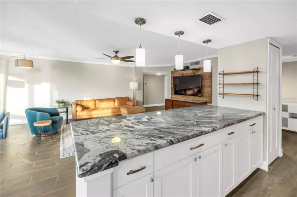 660 ISLAND WAY #404, Clearwater, FL 33767