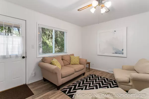 1665 Waukazoo Drive, Holland, MI 49424