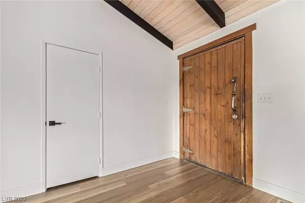 545 Rossmore Drive, Las Vegas, NV 89110