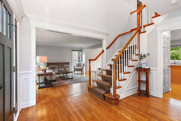 843 High Gate CRSE, Glen Ellyn, IL 60137