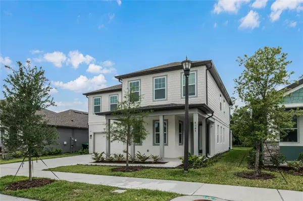 9187 WAVERLY WALK DR, Orlando, FL 32817