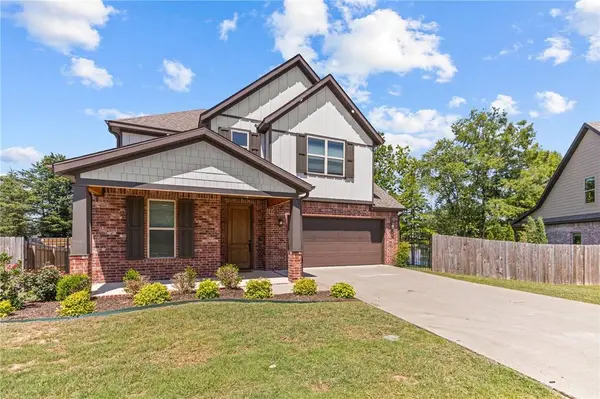 3491 E Galaxy Circle, Fayetteville, AR 72701