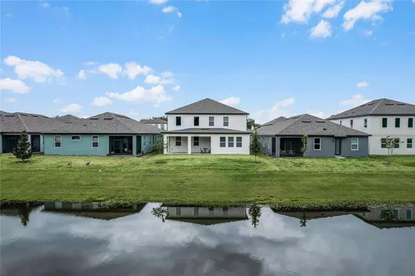 9187 WAVERLY WALK DR, Orlando, FL 32817