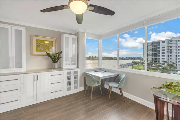 660 ISLAND WAY #404, Clearwater, FL 33767